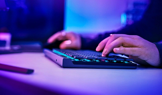 Клавиатура игровая Logitech G515  LIGHTSPEED TKL 920-012569 (белая)